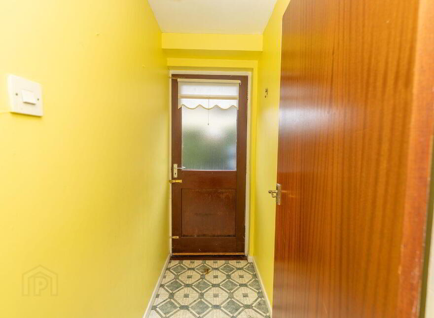 9 Rossmara Park, Warrenpoint, Newry, BT34 3NX