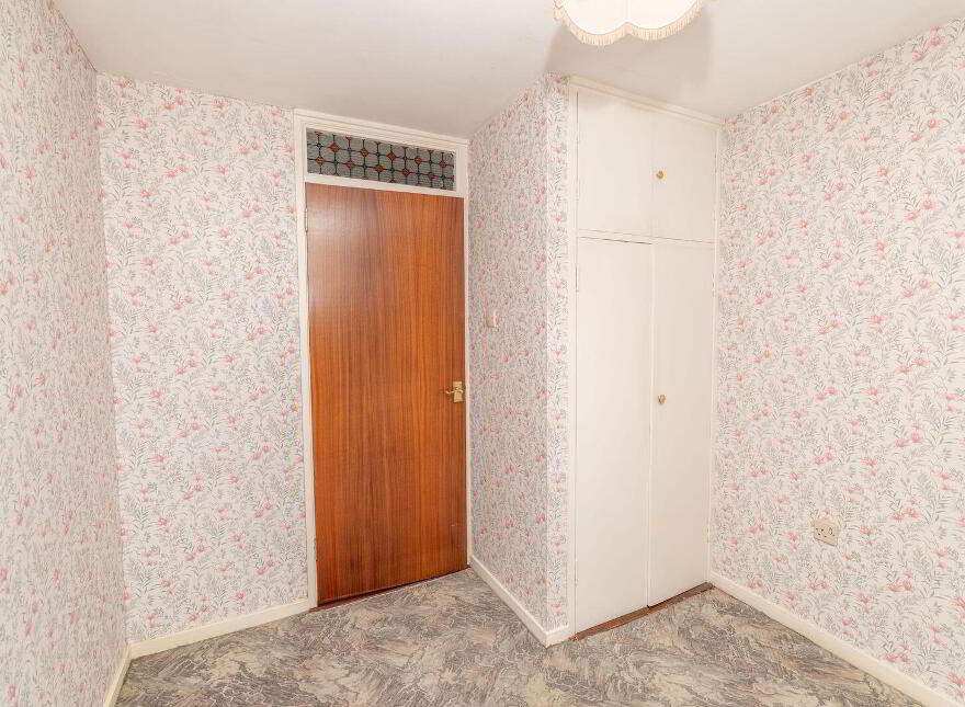 9 Rossmara Park, Warrenpoint, Newry, BT34 3NX