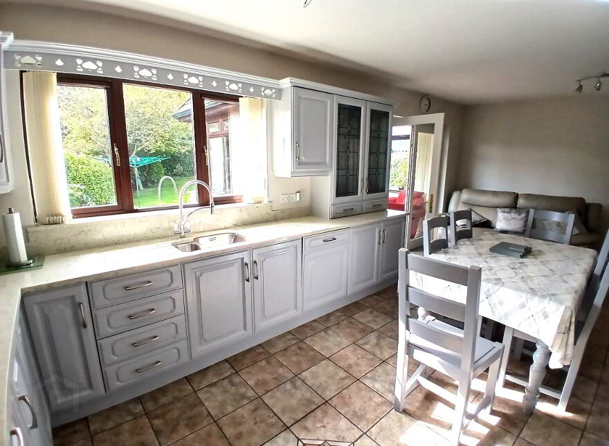 42 Rowley Meadows, Newcastle, BT33 0RW