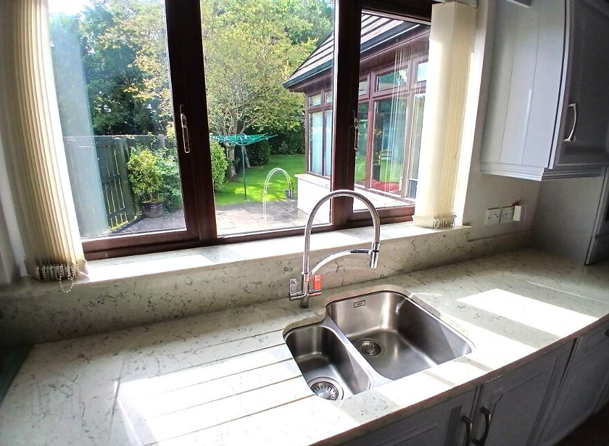 42 Rowley Meadows, Newcastle, BT33 0RW