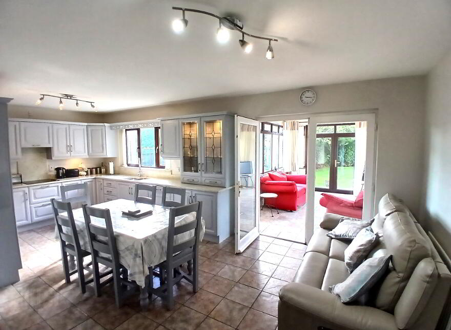 42 Rowley Meadows, Newcastle, BT33 0RW