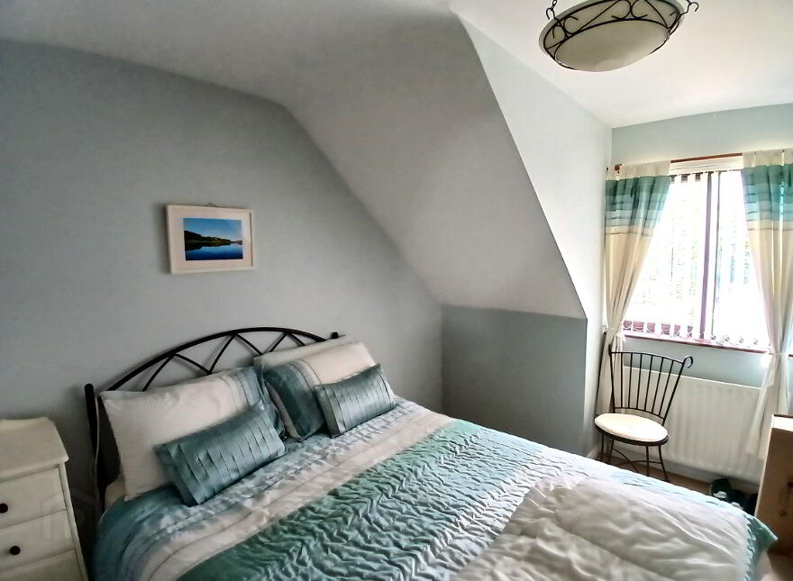 42 Rowley Meadows, Newcastle, BT33 0RW