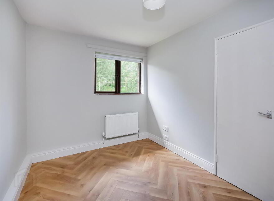 145b Belvoir Drive, Belvoir Park, Belfast, BT8 7DP