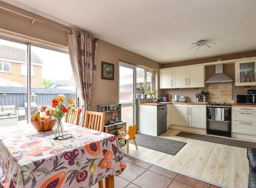 14 Carlton Park, Bangor, BT19 6WR