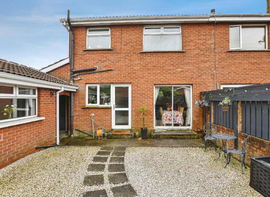 14 Carlton Park, Bangor, BT19 6WR