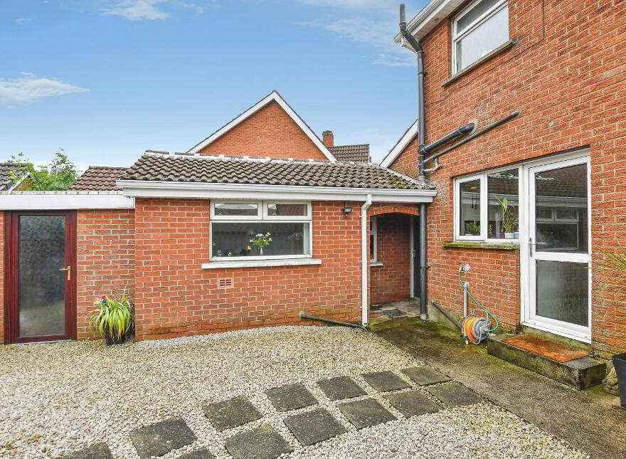 14 Carlton Park, Bangor, BT19 6WR