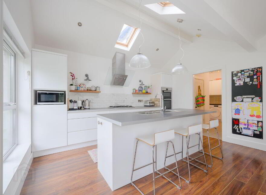15 Kilhorne Gardens, Belfast, BT5 6NT