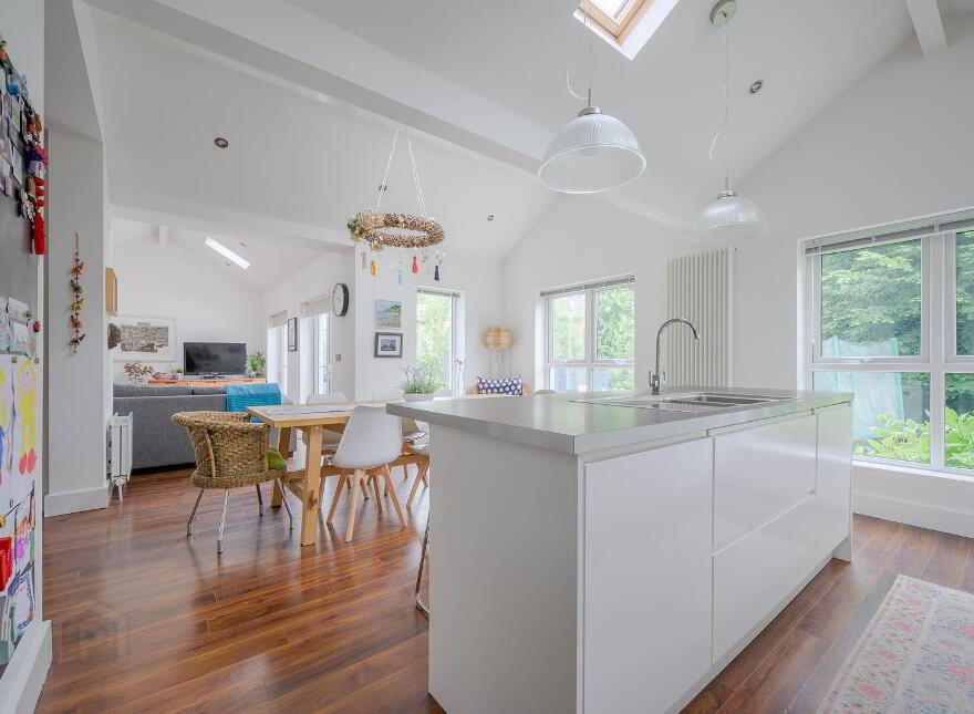 15 Kilhorne Gardens, Belfast, BT5 6NT