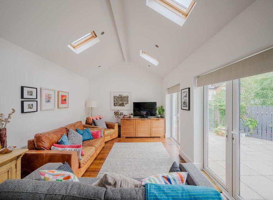 15 Kilhorne Gardens, Belfast, BT5 6NT