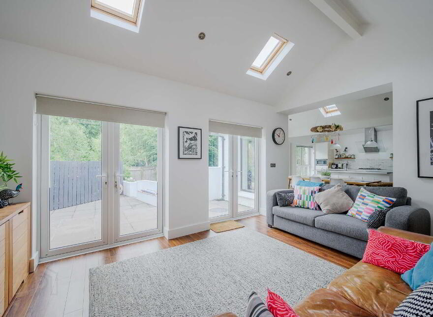 15 Kilhorne Gardens, Belfast, BT5 6NT