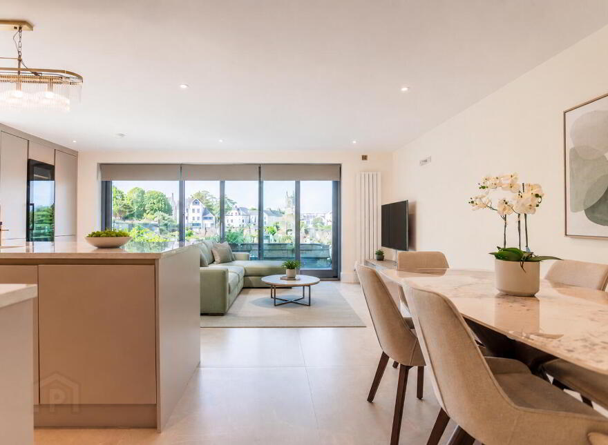 Apt 6, Priory Gate, Priory Park, Holywood, BT18 0LG