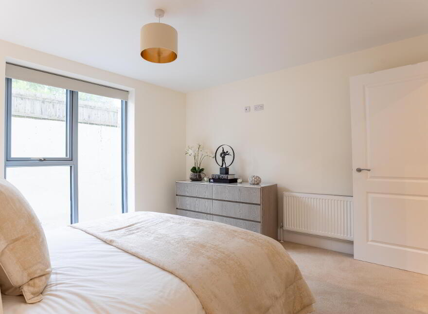 Apt 6, Priory Gate, Priory Park, Holywood, BT18 0LG