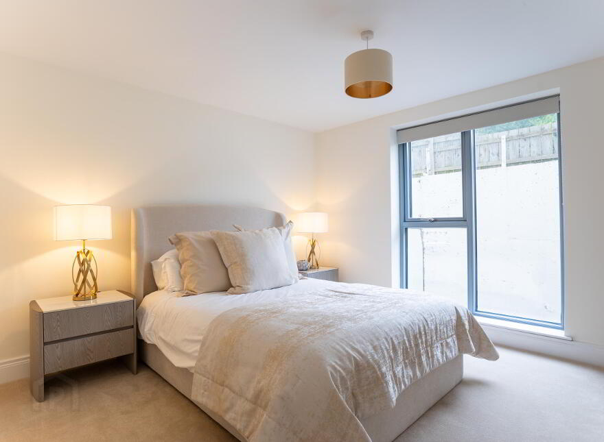 Apt 6, Priory Gate, Priory Park, Holywood, BT18 0LG