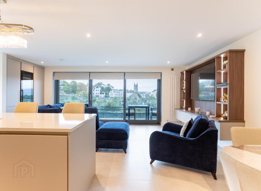 Apt 6, Priory Gate, Priory Park, Holywood, BT18 0LG