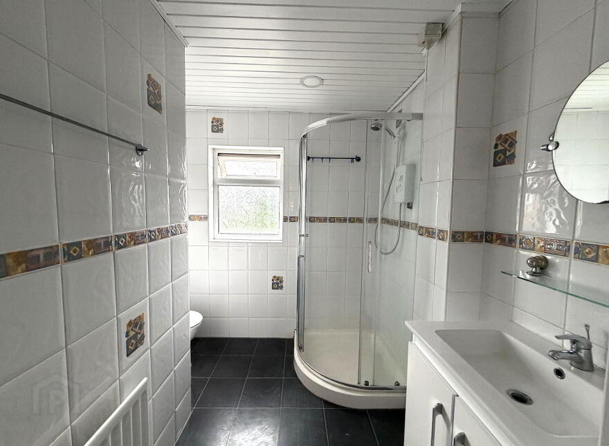 52 Sandbrook Park, Belfast, BT4 1NL