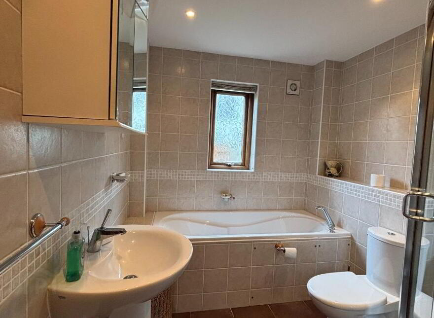 18 Rosses Quay, Rostrevor, Newry, BT34 3GL