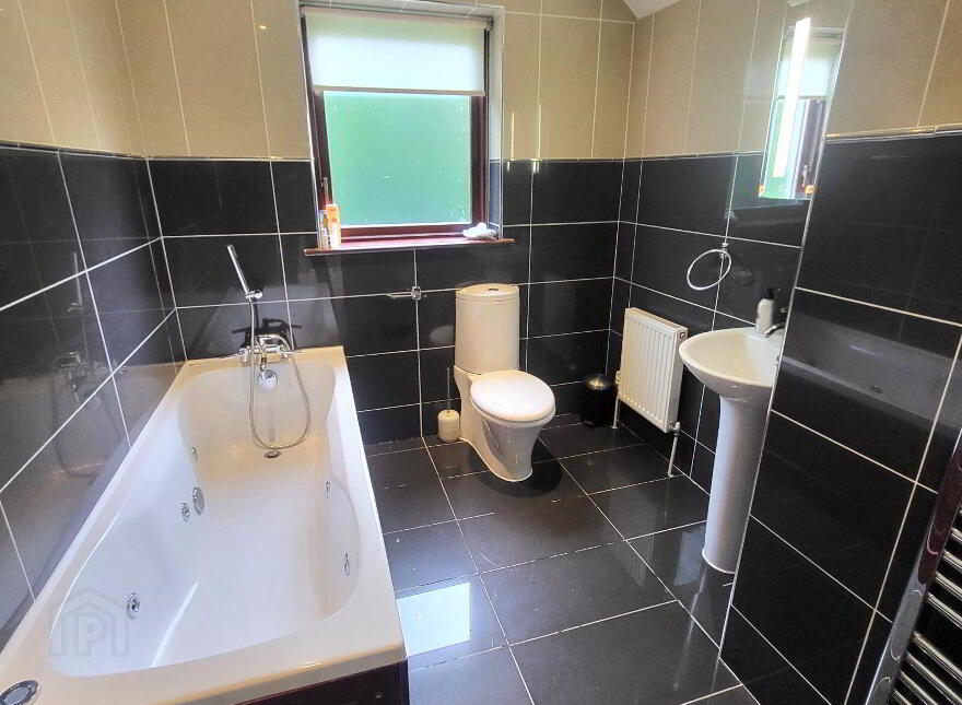 11 Errew Drive, Lough Rinn, Cloone Grange, N41E838