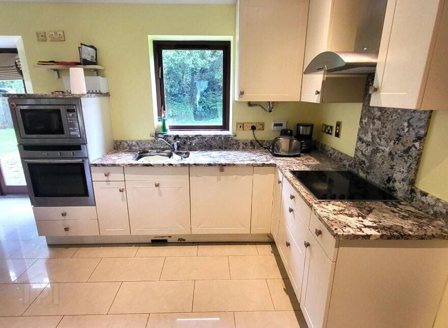 11 Errew Drive, Lough Rinn, Cloone Grange, N41E838