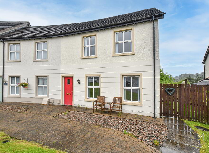 6 Loranville, Larne, BT40 2AY