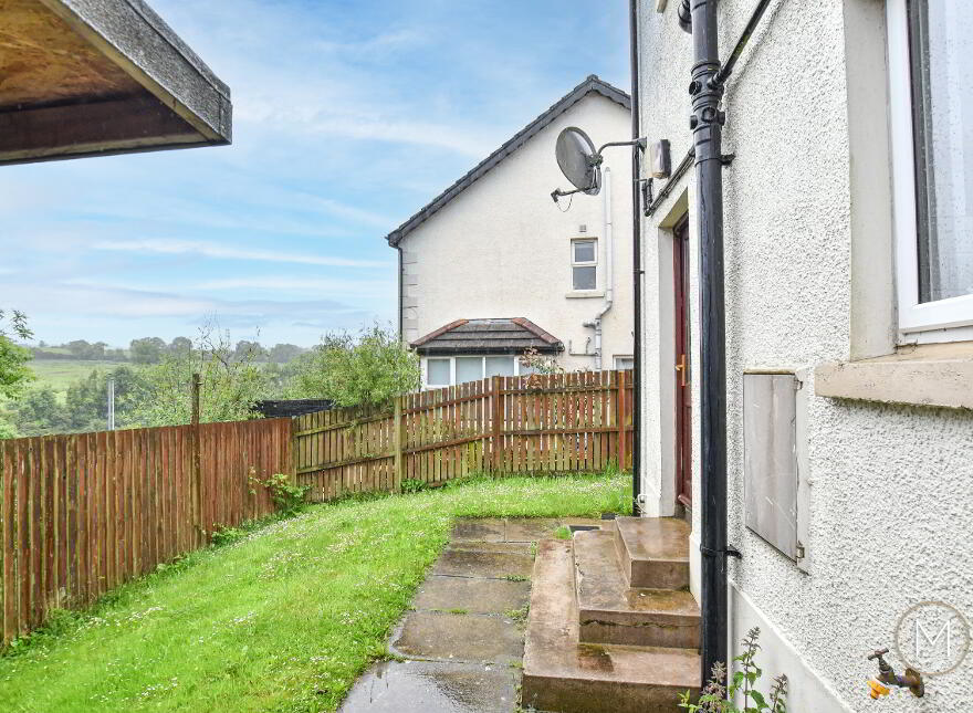 6 Loranville, Larne, BT40 2AY