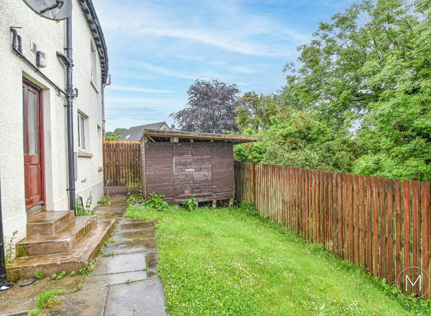 6 Loranville, Larne, BT40 2AY