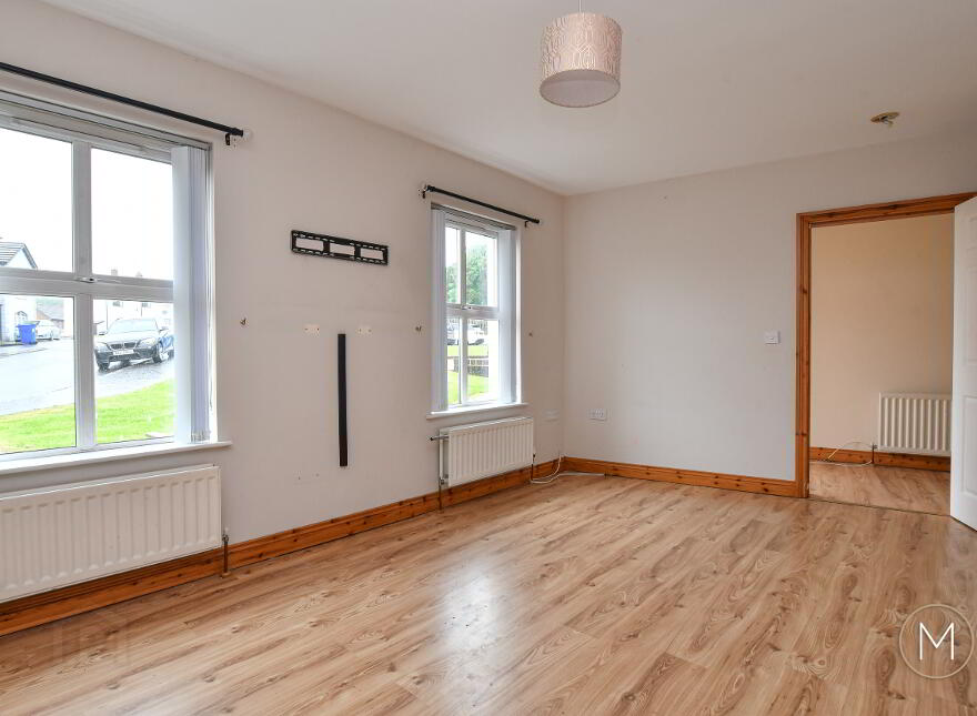 6 Loranville, Larne, BT40 2AY