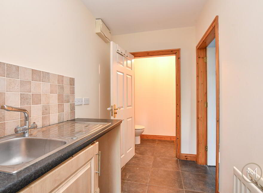 6 Loranville, Larne, BT40 2AY