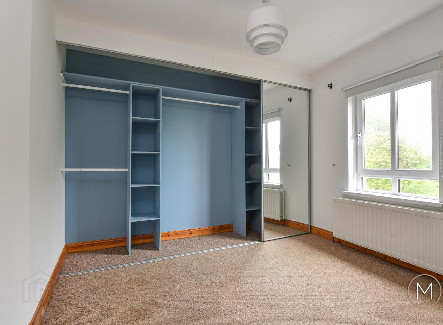 6 Loranville, Larne, BT40 2AY