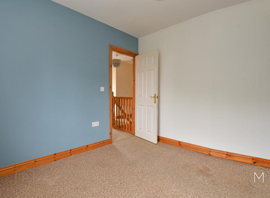 6 Loranville, Larne, BT40 2AY