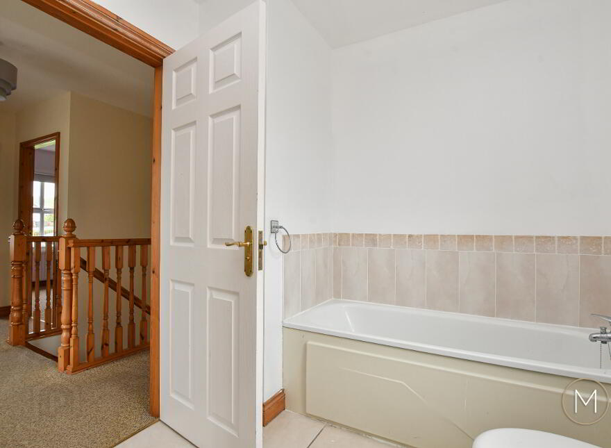6 Loranville, Larne, BT40 2AY