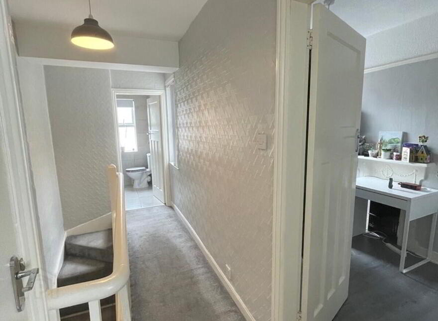 47 Meadowbank Place, Belfast, BT9 7FE