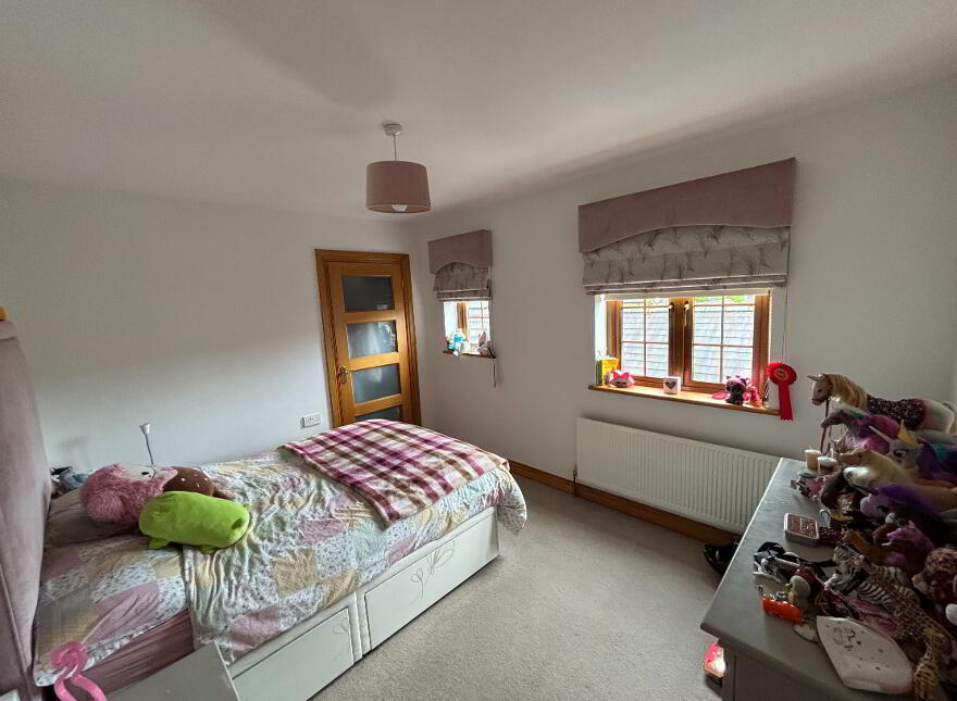5 Rathdallan, Well Road, Warrenpoint, Newry, BT34 3UQ