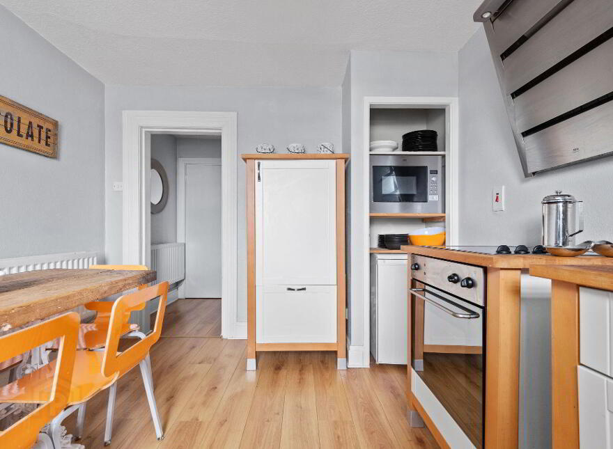 9C Dhu Varren Park, Portrush, BT56