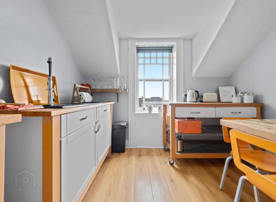 9C Dhu Varren Park, Portrush, BT56