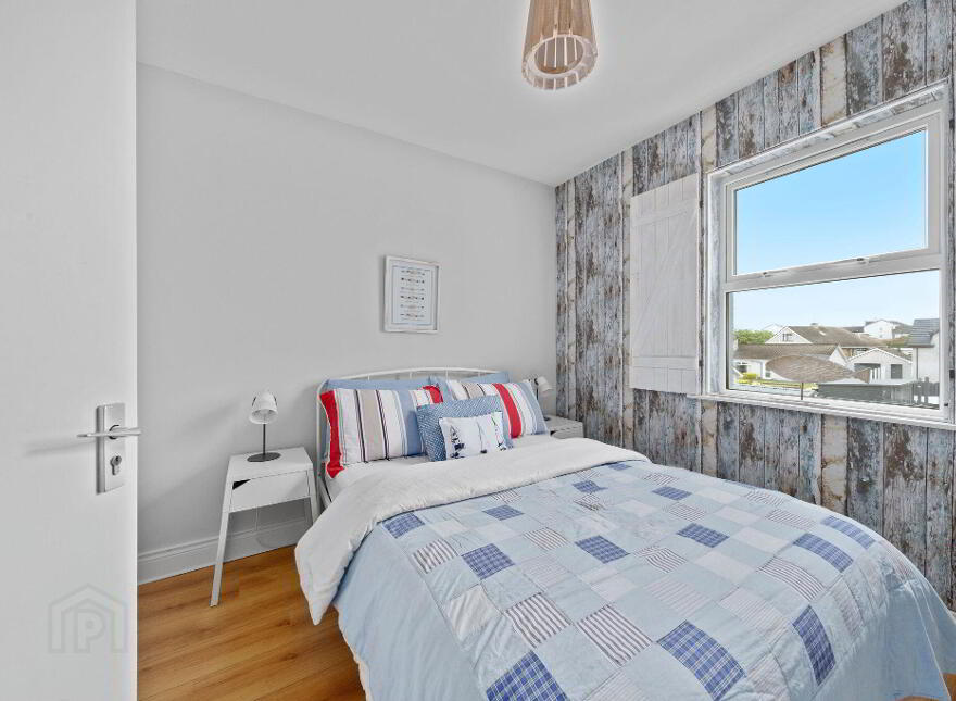 9C Dhu Varren Park, Portrush, BT56