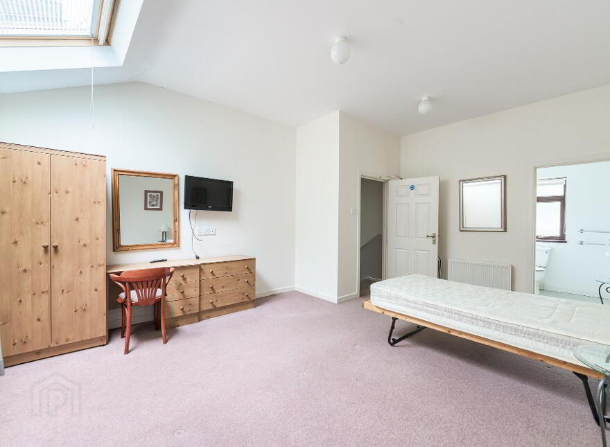 2 St Johns Park, Moira, BT67 0NL