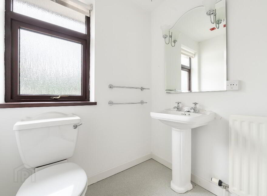 2 St Johns Park, Moira, BT67 0NL