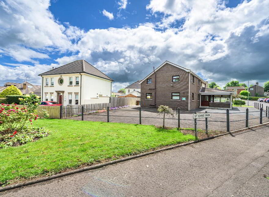 2 St Johns Park, Moira, BT67 0NL