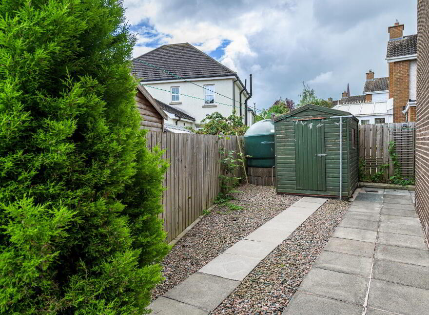 2 St Johns Park, Moira, BT67 0NL