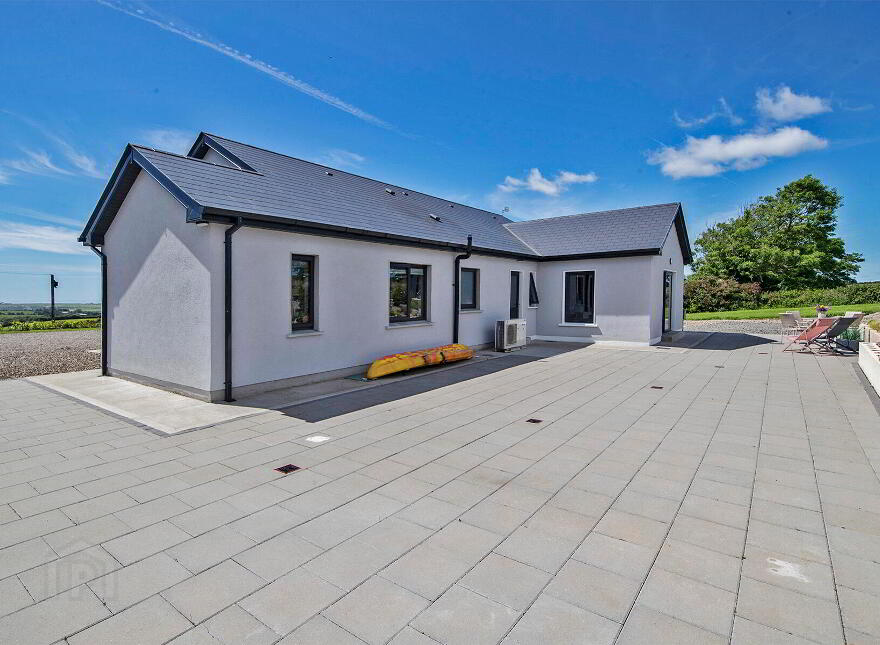 Ballybrusa West, Ardmore, Grange, P36PF10