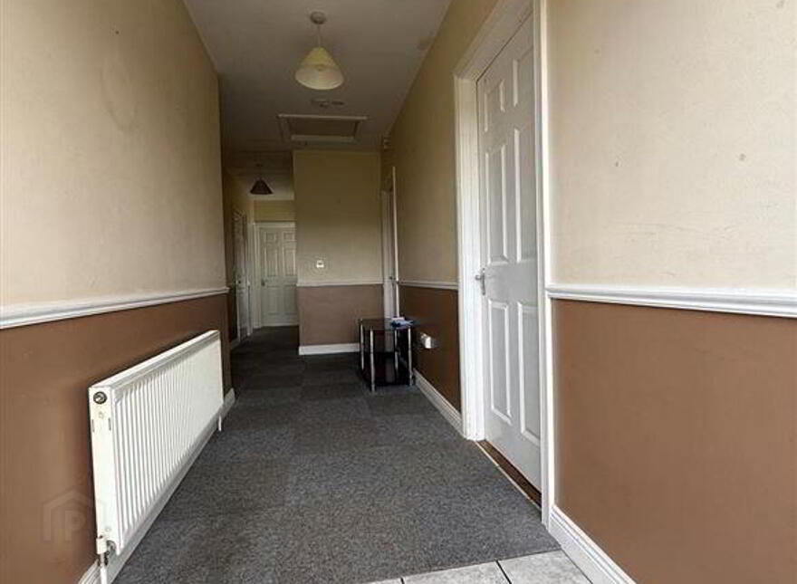 35 Hollywood Grove, Ballaghaderreen, F45Y798