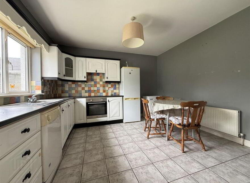 35 Hollywood Grove, Ballaghaderreen, F45Y798