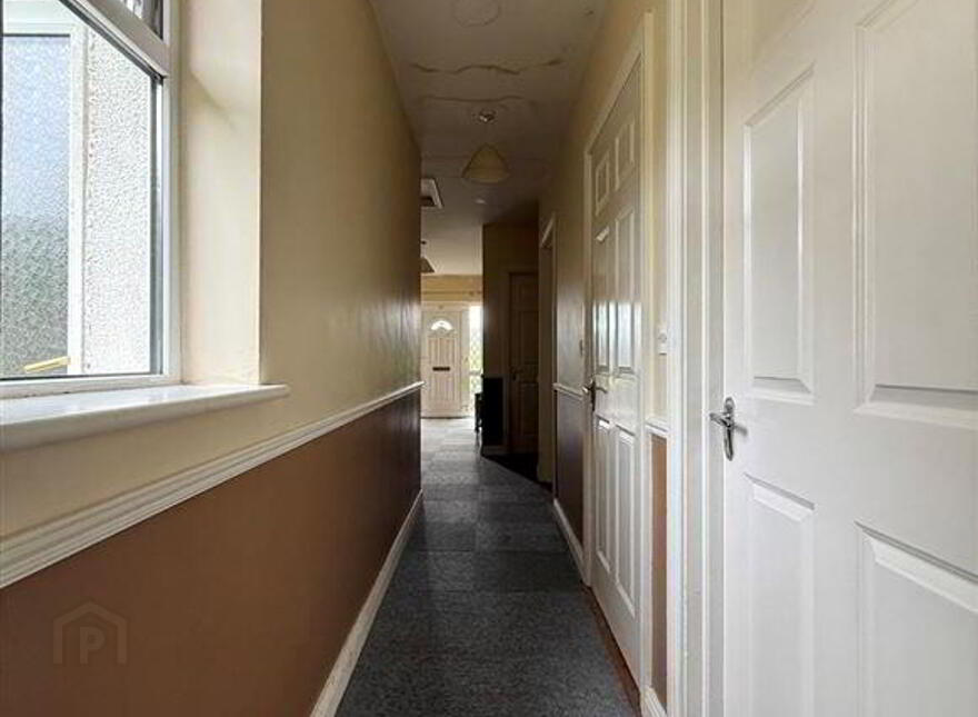 35 Hollywood Grove, Ballaghaderreen, F45Y798