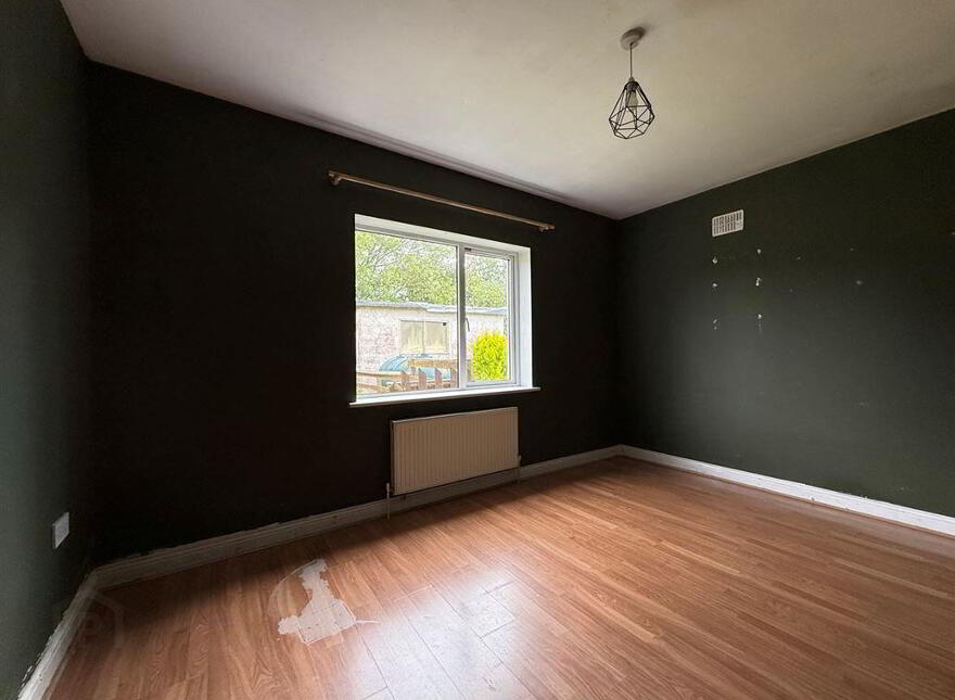 35 Hollywood Grove, Ballaghaderreen, F45Y798