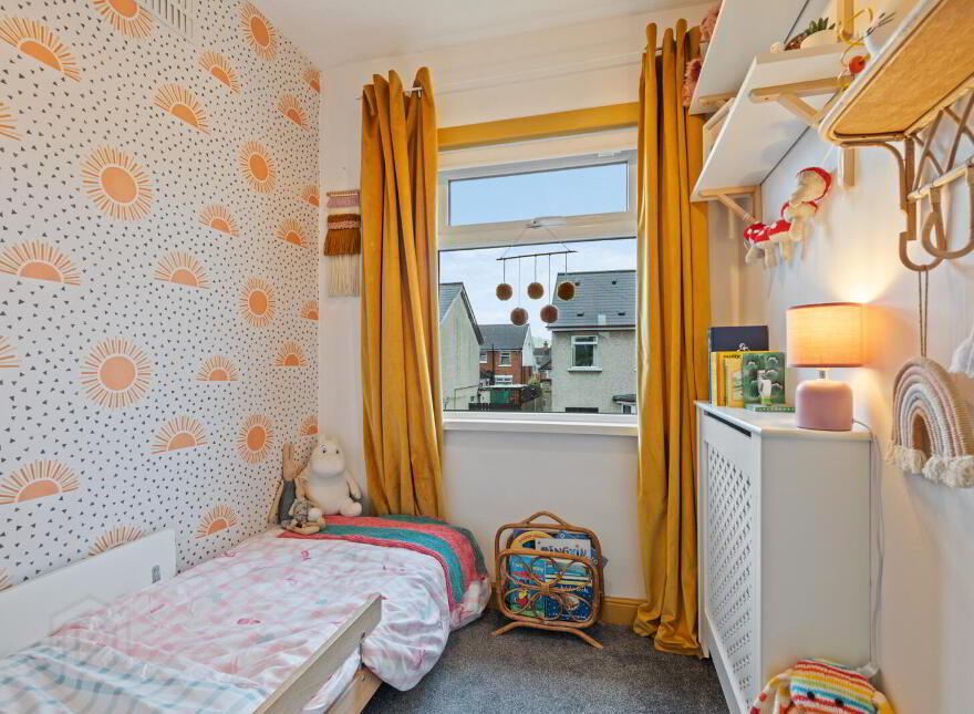 80 Loopland Drive, Belfast, BT6 9DX