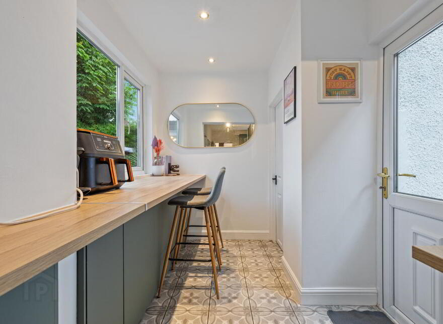 80 Loopland Drive, Belfast, BT6 9DX