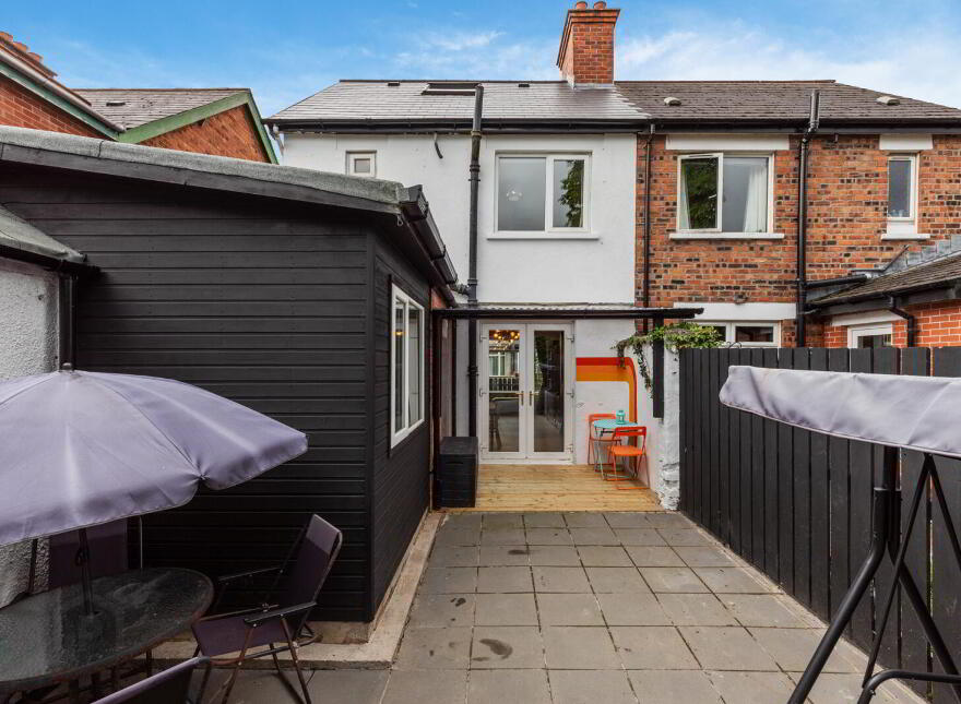 80 Loopland Drive, Belfast, BT6 9DX