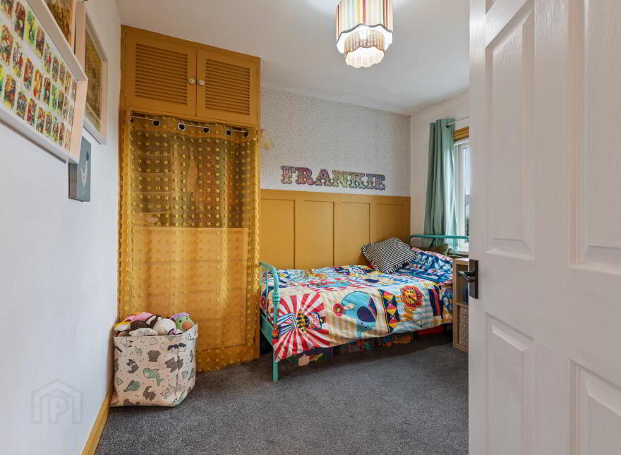 80 Loopland Drive, Belfast, BT6 9DX