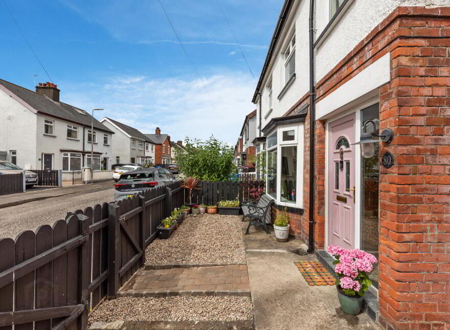 80 Loopland Drive, Belfast, BT6 9DX