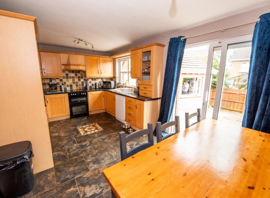 105 Murray Wood, Waringstown, Craigavon, BT66 7GW